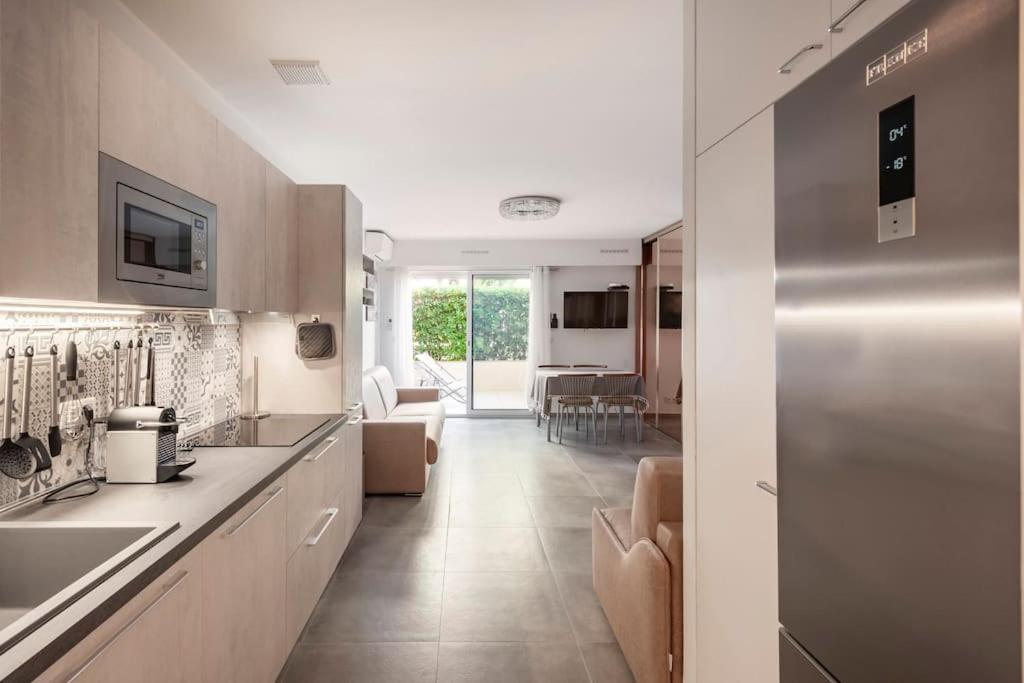 Superbe Studio Avec Terrasse En Front De Mer Μεντόν Εξωτερικό φωτογραφία