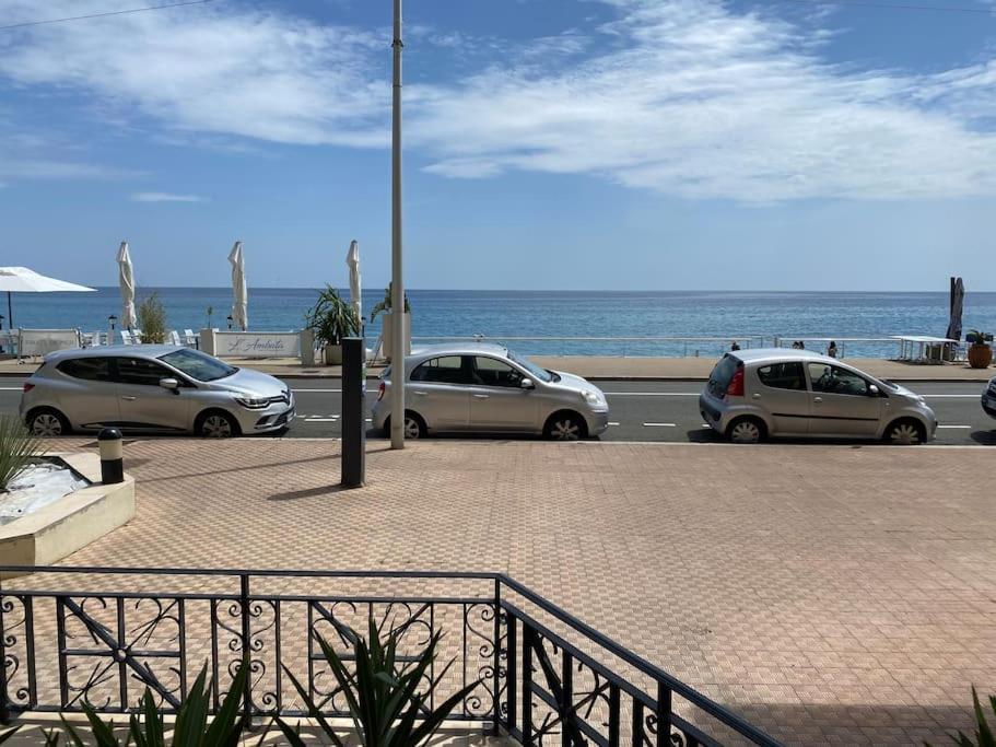 Superbe Studio Avec Terrasse En Front De Mer Μεντόν Εξωτερικό φωτογραφία