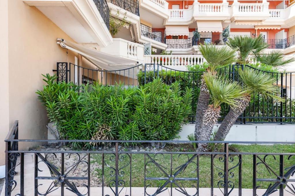 Superbe Studio Avec Terrasse En Front De Mer Μεντόν Εξωτερικό φωτογραφία