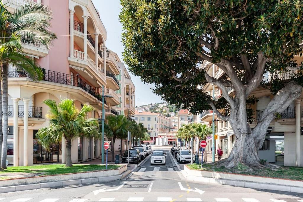 Superbe Studio Avec Terrasse En Front De Mer Μεντόν Εξωτερικό φωτογραφία