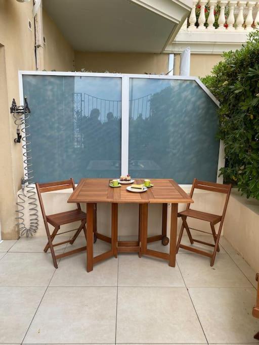 Superbe Studio Avec Terrasse En Front De Mer Μεντόν Εξωτερικό φωτογραφία