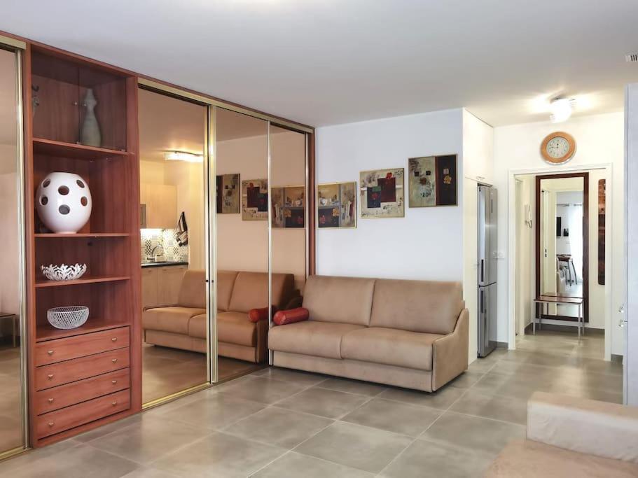 Superbe Studio Avec Terrasse En Front De Mer Μεντόν Εξωτερικό φωτογραφία
