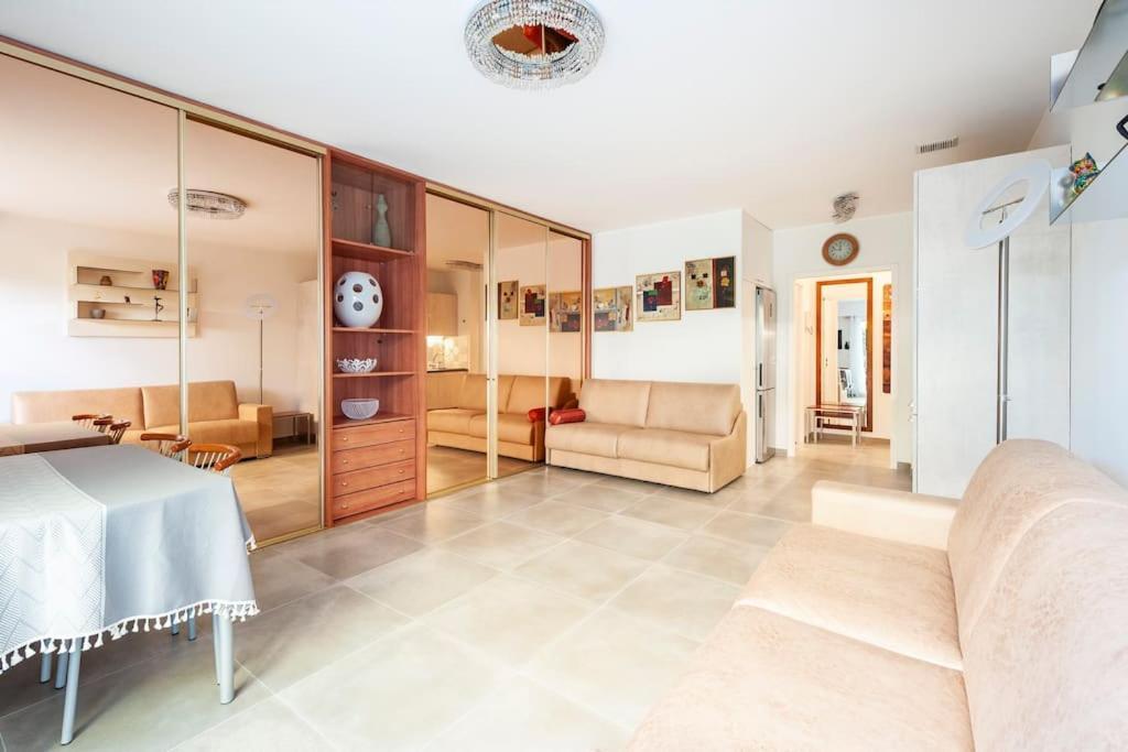 Superbe Studio Avec Terrasse En Front De Mer Μεντόν Εξωτερικό φωτογραφία